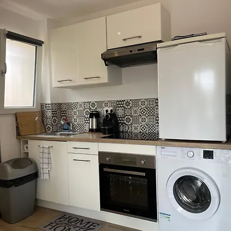 Juan Les Pins Balcon 10min